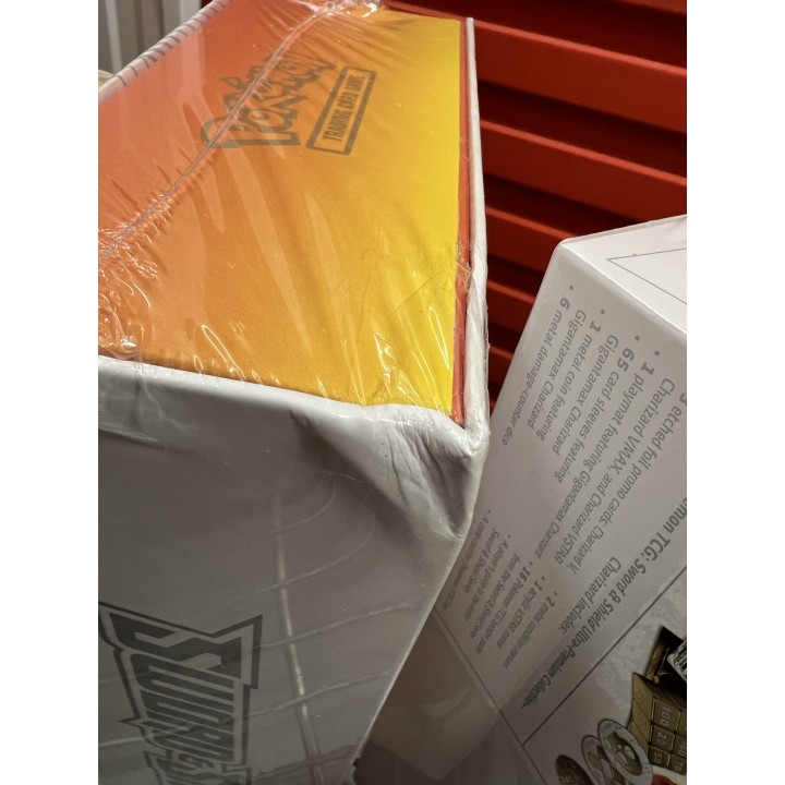 OUTLET Pokémon TCG: Ultra Premium Collection Charizard